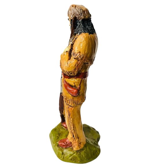 Western American Mountain Man Sculpture With Rifle - Picture 5 of 6